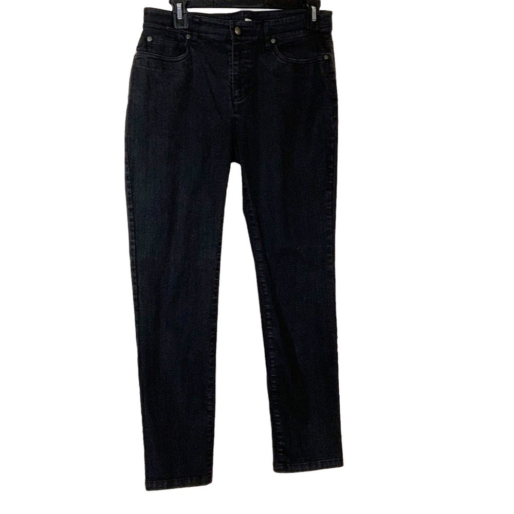 𝅺EILEEN Fisher black coated jeans pants. Size 6